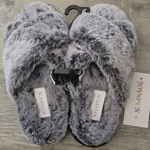 Joyspun Women's Plush Slippers in Gray